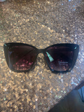 Load image into Gallery viewer, “The San” Sunnies
