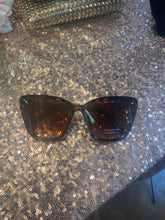 Load image into Gallery viewer, “The San” Sunnies
